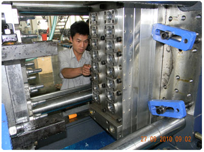 Injection Moulding Machine for Preform and Cap Injection Moulding Machine for Preform and Cap